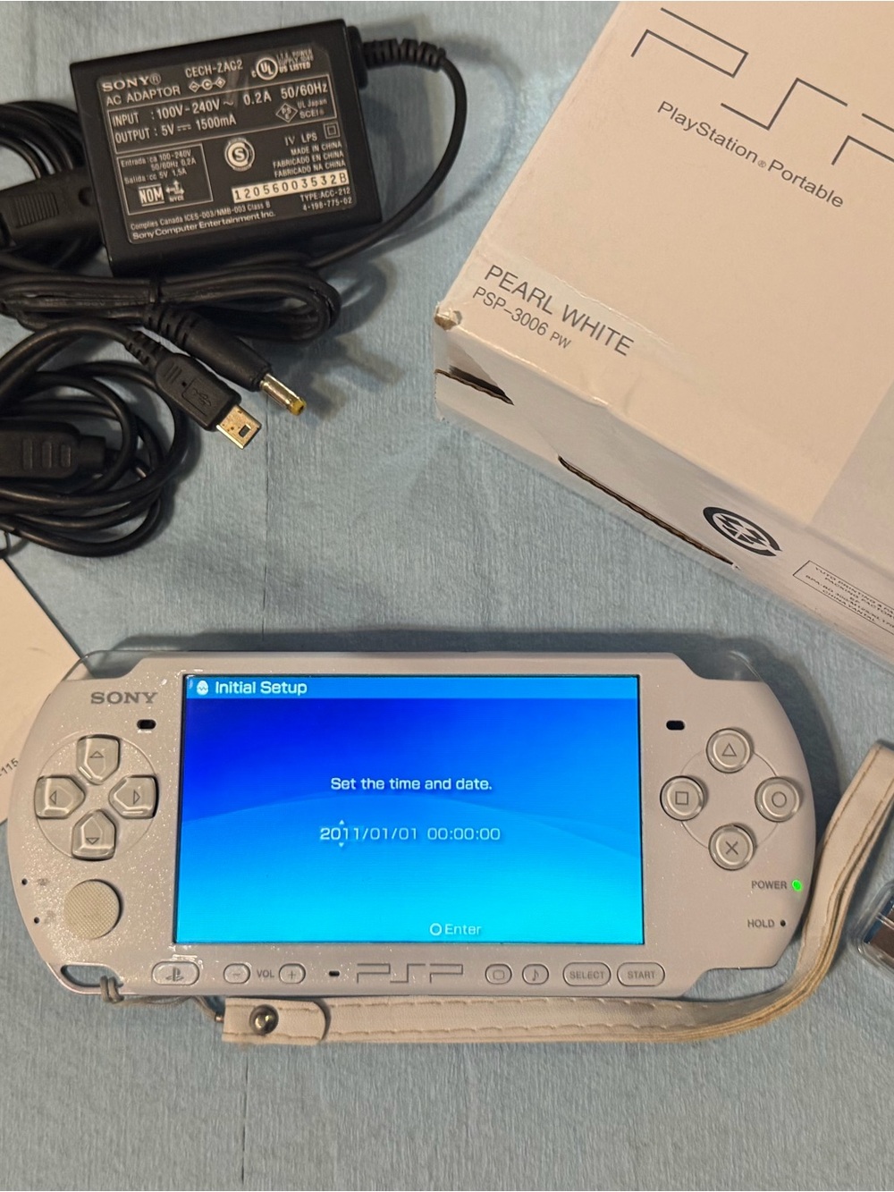 Sony Pearl White PSP 3000 128gb